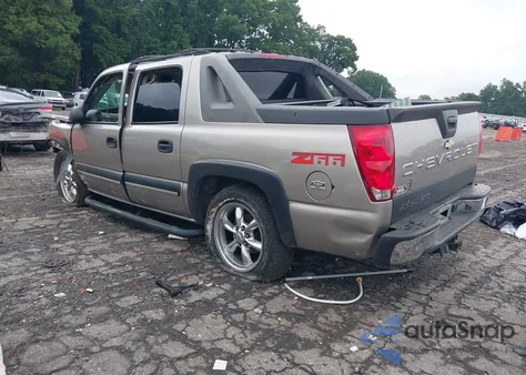 2003 Chevrolet Avalanche 1500 из США, поврежденный, VIN 3GNEC13T43G287438